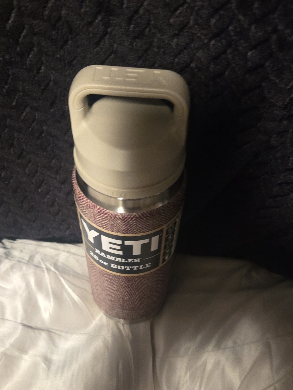 YETI Rambler Bottle - Picture 6 of 8